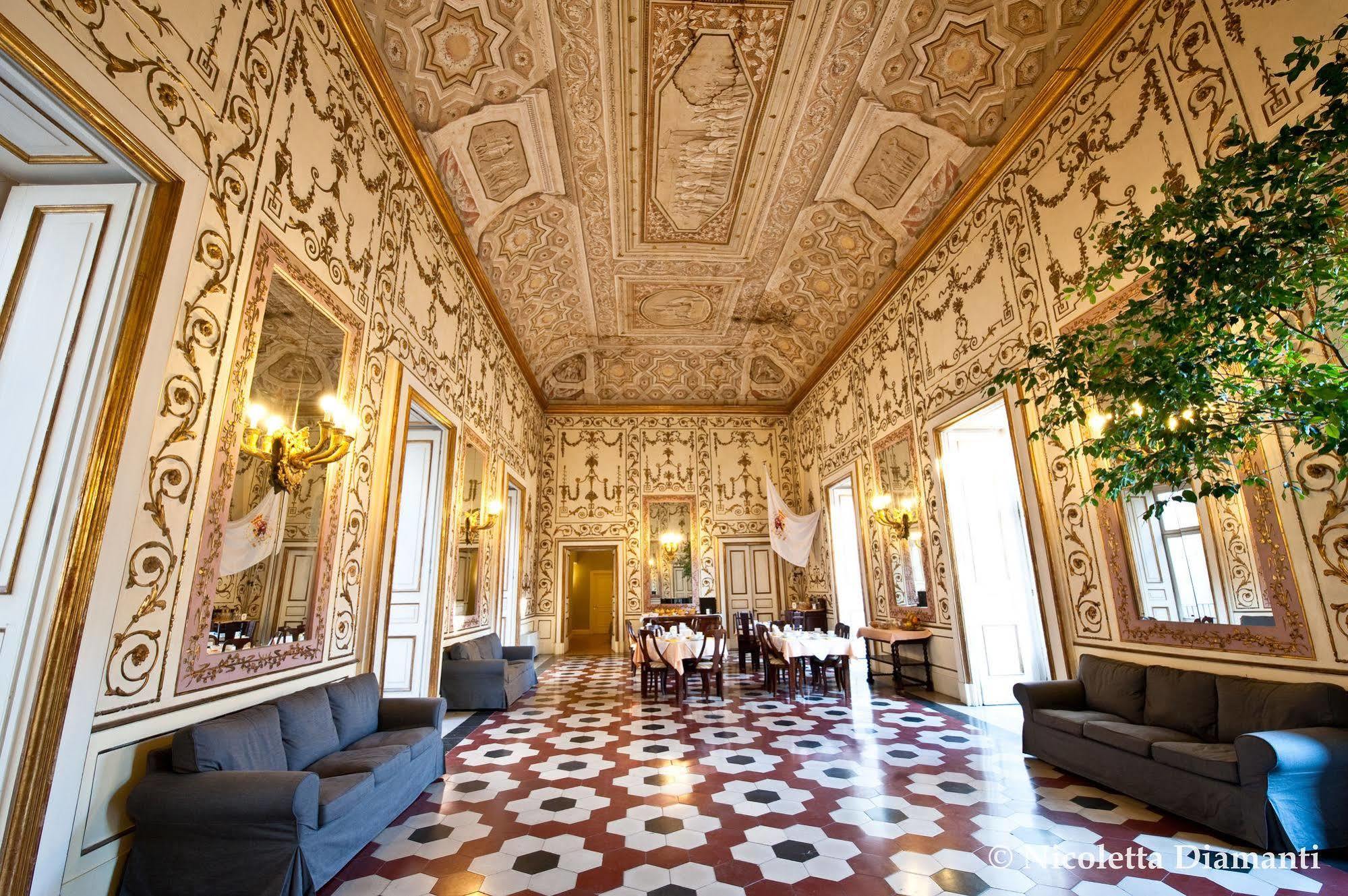 Отель Palazzo Riario Sforza Неаполь Экстерьер фото